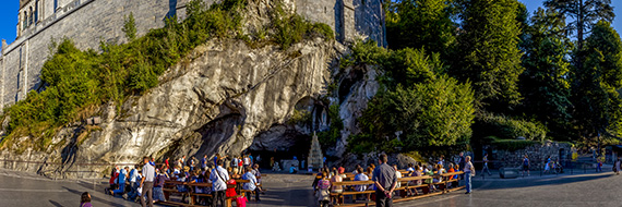 Visitez la cité mariale de Lourdes